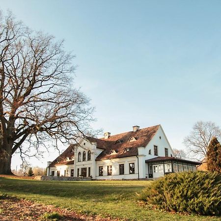 Mioduński Dworek Ryn  Zewnętrze zdjęcie