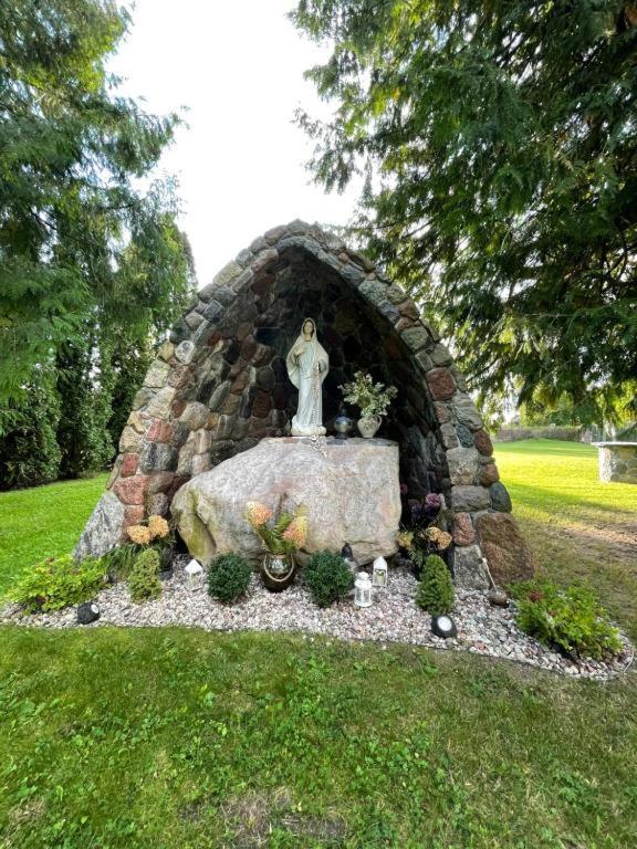 Mioduński Dworek Ryn  Zewnętrze zdjęcie